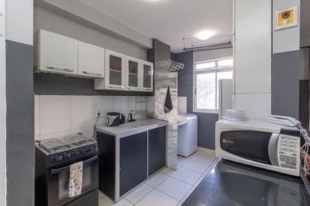 Apartamento para alugar com 65m², 2 quartos e 1 vaga Apartamento para alugar com 65m², 2 quartos e 1 vagaCozinha e Área de Serviço