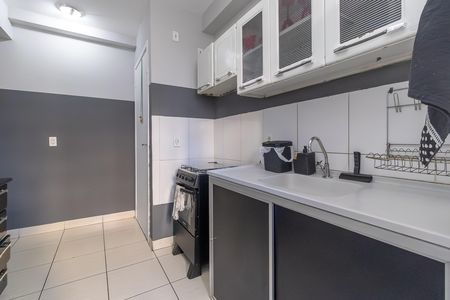 Apartamento para alugar com 65m², 2 quartos e 1 vaga Apartamento para alugar com 65m², 2 quartos e 1 vagaCozinha e Área de Serviço