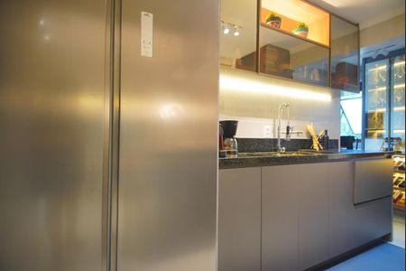 Cozinha de apartamento à venda com 3 quartos, 100m² em Bela Vista, Porto Alegre
