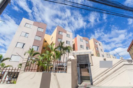 Apartamento para alugar com 70m², 3 quartos e 1 vaga Apartamento para alugar com 70m², 3 quartos e 1 vagaFachada