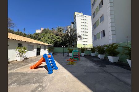 Apartamento à venda com 55m², 2 quartos e 1 vaga Apartamento à venda com 55m², 2 quartos e 1 vagaÁrea comum - Playground