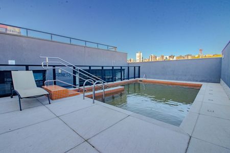 Área comum - Piscina de kitnet/studio para alugar com 1 quarto, 36m² em São João, Porto Alegre