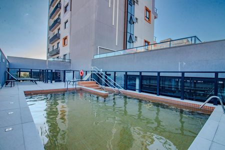 Área comum - Piscina de kitnet/studio para alugar com 1 quarto, 36m² em São João, Porto Alegre