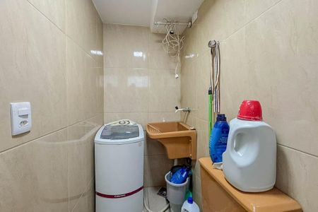Apartamento à venda com 71m², 3 quartos e 1 vaga Apartamento à venda com 71m², 3 quartos e 1 vagaÁrea de Serviço