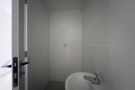 Apartamento à venda com 280m², 4 quartos e 3 vagas Apartamento à venda com 280m², 4 quartos e 3 vagasBanheiro de serviço