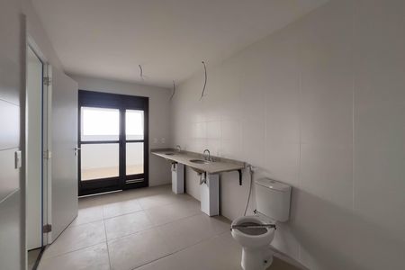 Apartamento à venda com 280m², 4 quartos e 3 vagas Apartamento à venda com 280m², 4 quartos e 3 vagasBanheiro do quarto 1
