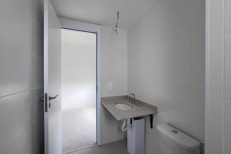 Apartamento à venda com 280m², 4 quartos e 3 vagas Apartamento à venda com 280m², 4 quartos e 3 vagasBanheiro do quarto 3