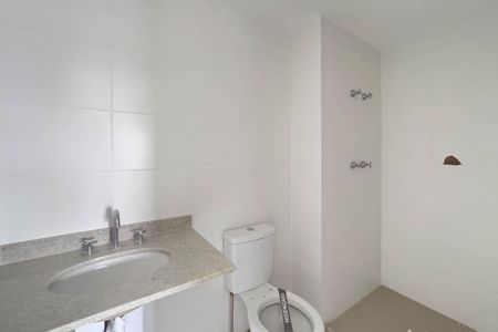 Apartamento à venda com 280m², 4 quartos e 3 vagas Apartamento à venda com 280m², 4 quartos e 3 vagasBanheiro do quarto 4