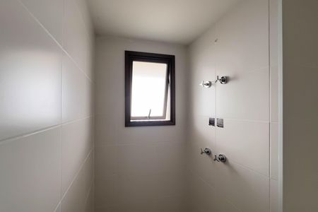 Apartamento à venda com 280m², 4 quartos e 3 vagas Apartamento à venda com 280m², 4 quartos e 3 vagasBanheiro do quarto 2