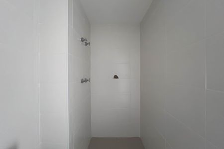 Apartamento à venda com 280m², 4 quartos e 3 vagas Apartamento à venda com 280m², 4 quartos e 3 vagasBanheiro do quarto 4