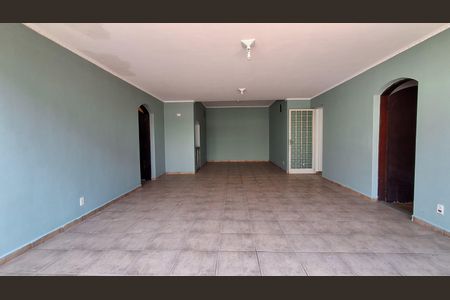 Garagem  de casa à venda com 3 quartos, 450m² em Jardim Sao Caetano, São Caetano do Sul
