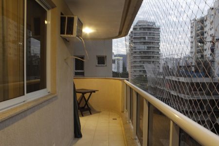 Apartamento para alugar com 70m², 2 quartos e 1 vagaVaranda da Sala
