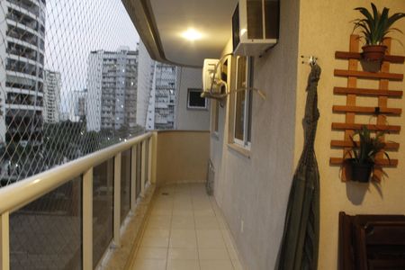 Varanda da Sala de apartamento para alugar com 2 quartos, 70m² em Barra Olímpica, Rio de Janeiro