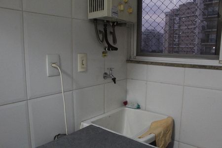 Apartamento para alugar com 70m², 2 quartos e 1 vagaÁrea de Serviço