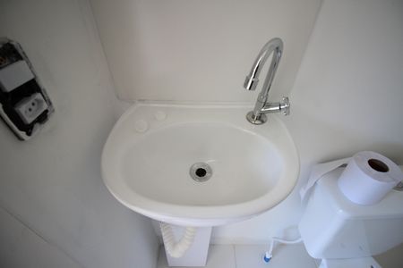 Banheiro de kitnet/studio à venda com 1 quarto, 18m² em Vila Andrade, São Paulo