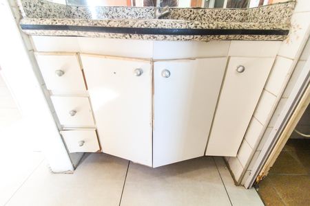 Apartamento para alugar com 53m², 2 quartos e 1 vaga Apartamento para alugar com 53m², 2 quartos e 1 vagaBanheiro