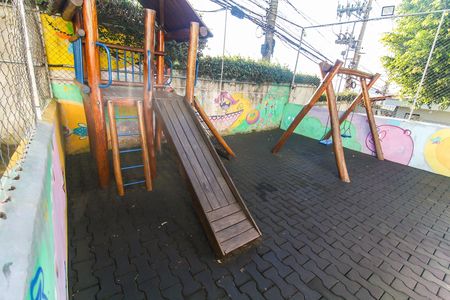 Apartamento para alugar com 53m², 2 quartos e 1 vaga Apartamento para alugar com 53m², 2 quartos e 1 vagaÁrea comum - Playground