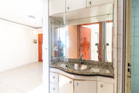Apartamento para alugar com 53m², 2 quartos e 1 vaga Apartamento para alugar com 53m², 2 quartos e 1 vagaBanheiro