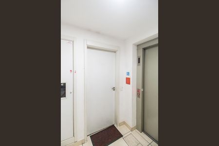 Entrada de apartamento à venda com 2 quartos, 51m² em Centro, Barueri