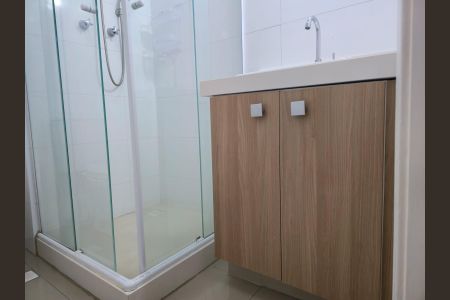 Apartamento à venda com 77m², 3 quartos e 2 vagas Apartamento à venda com 77m², 3 quartos e 2 vagasBanheiro Social