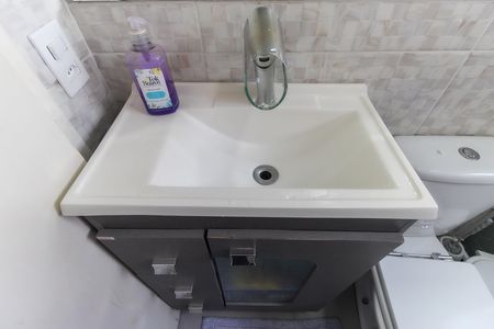 Apartamento para alugar com 65m², 2 quartos e sem vaga Apartamento para alugar com 65m², 2 quartos e sem vagaBanheiro