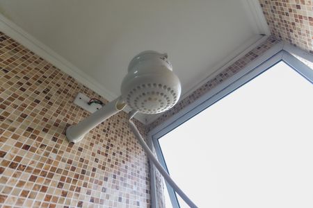 Banheiro de apartamento para alugar com 2 quartos, 65m² em Vila Roseira Ii, São Paulo