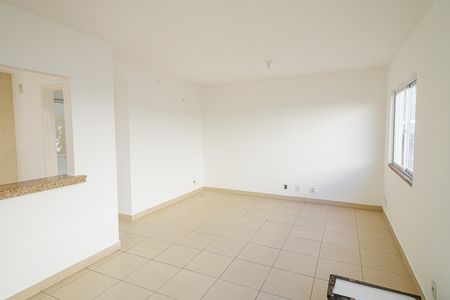 Casa de Condomínio para alugar com 2 quartos, 70m² em Campo Grande, Rio de Janeiro
