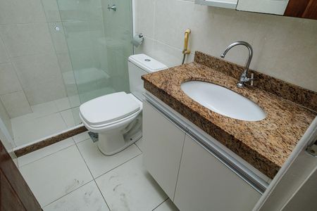Casa de condomínio à venda com 70m², 2 quartos e 1 vaga Casa de condomínio à venda com 70m², 2 quartos e 1 vagaBanheiro 2