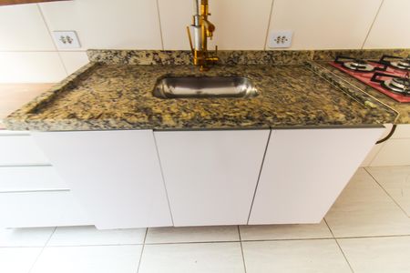 Apartamento para alugar com 74m², 2 quartos e 1 vaga Apartamento para alugar com 74m², 2 quartos e 1 vagaCozinha e Área de Serviço