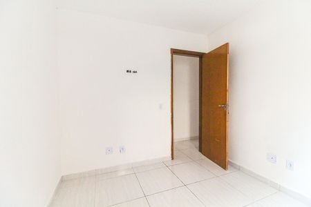 Quarto 1 de apartamento para alugar com 2 quartos, 74m² em Vila Sinha, São Paulo