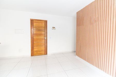 Sala de apartamento para alugar com 2 quartos, 74m² em Vila Sinha, São Paulo