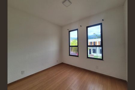 Casa de condomínio à venda com 65m², 2 quartos e 1 vaga