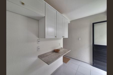 Casa de condomínio à venda com 65m², 2 quartos e 1 vaga