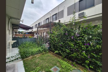 Casa de condomínio à venda com 65m², 2 quartos e 1 vaga