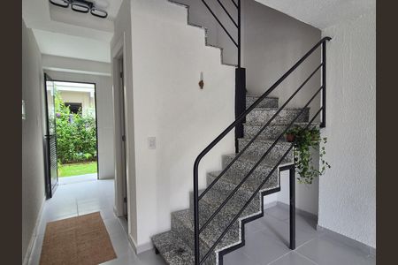 Casa de condomínio à venda com 65m², 2 quartos e 1 vaga