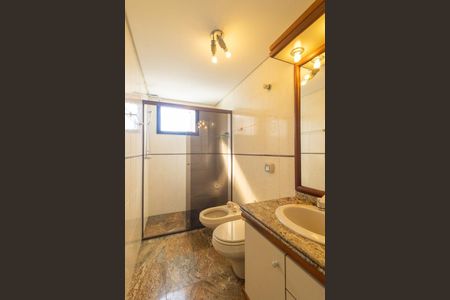 Apartamento à venda com 422m², 4 quartos e 4 vagas Apartamento à venda com 422m², 4 quartos e 4 vagasBanheiro Social 2