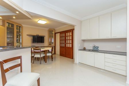 Apartamento à venda com 422m², 4 quartos e 4 vagas Apartamento à venda com 422m², 4 quartos e 4 vagasCozinha