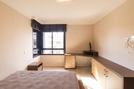 Apartamento à venda com 422m², 4 quartos e 4 vagas Apartamento à venda com 422m², 4 quartos e 4 vagasQuarto 3