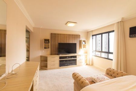 Apartamento à venda com 422m², 4 quartos e 4 vagas Apartamento à venda com 422m², 4 quartos e 4 vagasQuarto 4 Suite 2