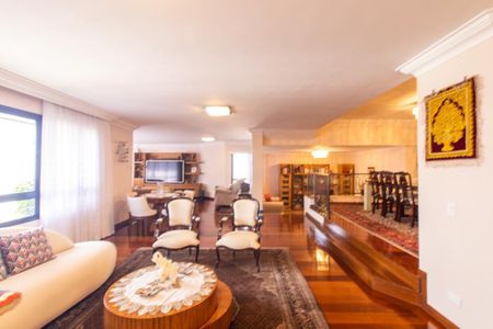 Apartamento à venda com 422m², 4 quartos e 4 vagas Apartamento à venda com 422m², 4 quartos e 4 vagasSala