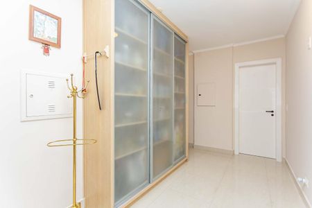 Apartamento à venda com 422m², 4 quartos e 4 vagas Apartamento à venda com 422m², 4 quartos e 4 vagasCorredor