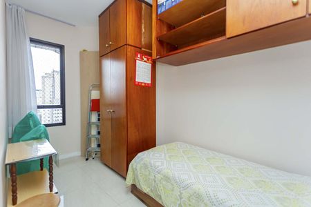 Apartamento à venda com 422m², 4 quartos e 4 vagas Apartamento à venda com 422m², 4 quartos e 4 vagasQuarto de Serviço