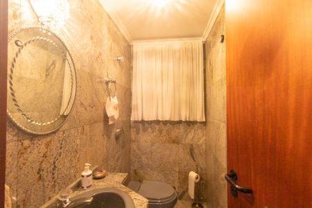 Apartamento à venda com 422m², 4 quartos e 4 vagas Apartamento à venda com 422m², 4 quartos e 4 vagasLavabo