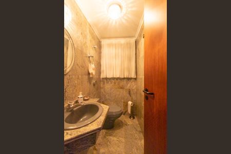 Apartamento à venda com 422m², 4 quartos e 4 vagas Apartamento à venda com 422m², 4 quartos e 4 vagasLavabo