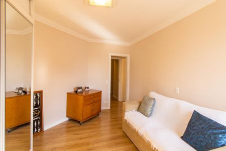 Apartamento à venda com 422m², 4 quartos e 4 vagas Apartamento à venda com 422m², 4 quartos e 4 vagasQuarto 1