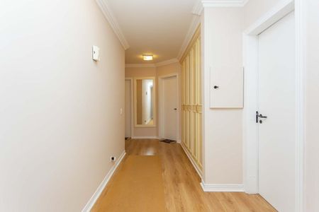 Apartamento à venda com 422m², 4 quartos e 4 vagas Apartamento à venda com 422m², 4 quartos e 4 vagasCorredor