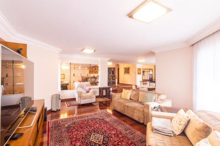 Apartamento à venda com 422m², 4 quartos e 4 vagas Apartamento à venda com 422m², 4 quartos e 4 vagasSala