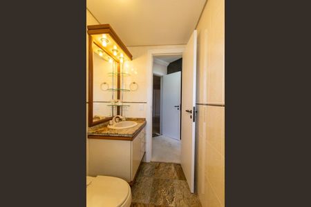 Apartamento à venda com 422m², 4 quartos e 4 vagas Apartamento à venda com 422m², 4 quartos e 4 vagasBanheiro Social 2