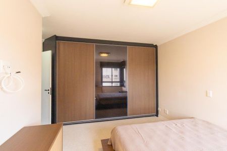 Apartamento à venda com 422m², 4 quartos e 4 vagas Apartamento à venda com 422m², 4 quartos e 4 vagasQuarto 3