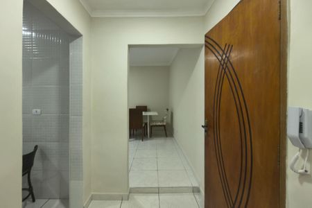 Hall de entrada de kitnet/studio para alugar com 1 quarto, 43m² em Guilhermina, Praia Grande